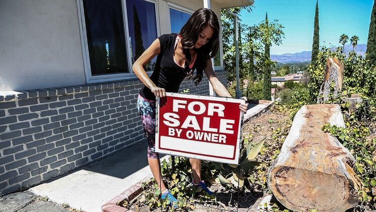 [PropertySex] - Mila Castro Sells Herself in Doggystyle - Mila Castro