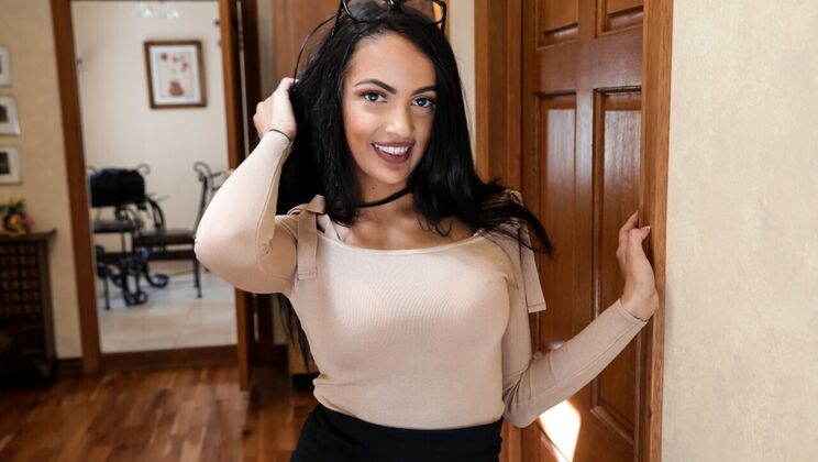 [PropertySex] - Sofi Ryan's Brunette Beauty in Sex