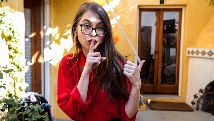 [PropertySex] - Tattooed Temptress Uncovered - Riley Reid