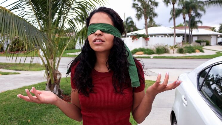 [PropertySex] - Surprise Doggystyle with Latina Babe - Vienna Black