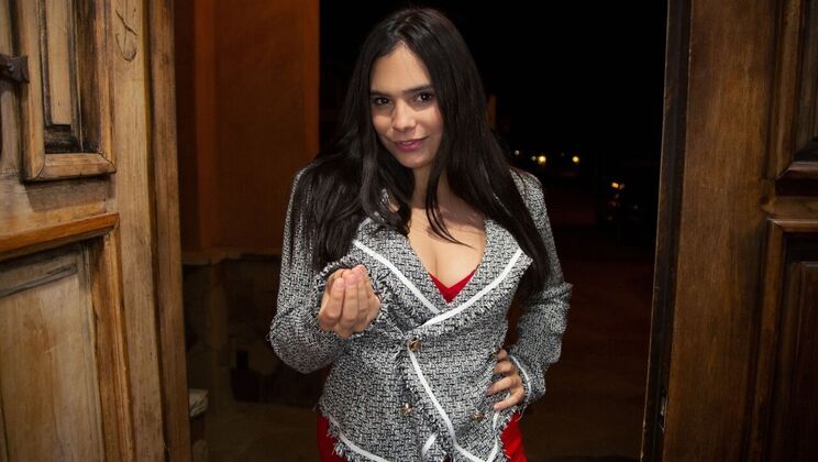 [PropertySex] - Cowgirl and Reverse Cowgirl with Violet Starr