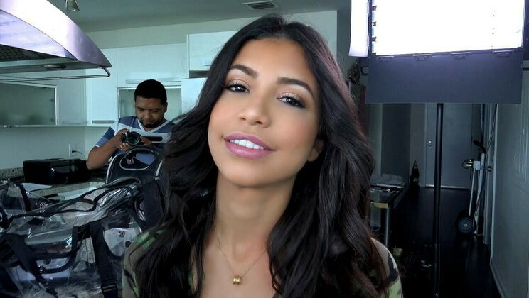 [TheSexScout] - Sloppy Blowjob with Shaved Veronica Rodriguez