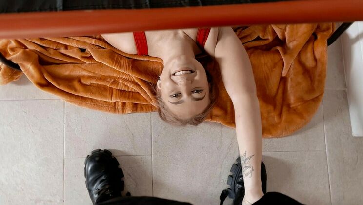 [MOFOS] - Callie Gets Clung To - Callie Black - Victor Ray