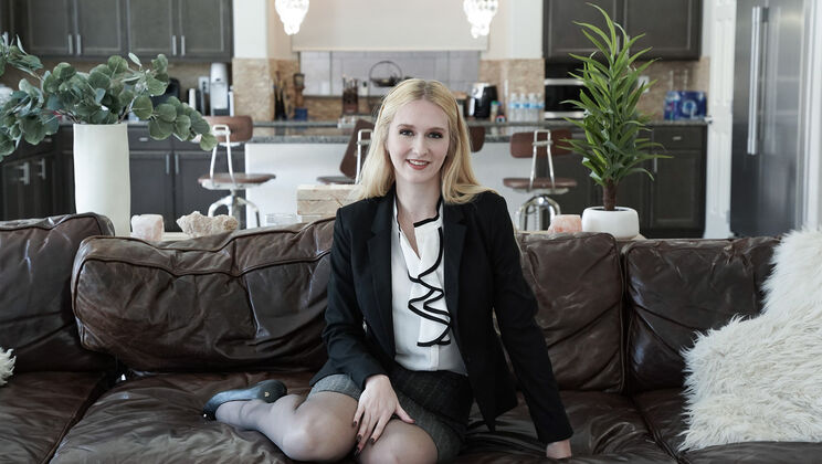 [PervMom] - Faze's Blindfold Prank on Audrey - Audrey Madison - Oliver Faze