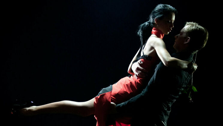 [SexArt] - Gina Devine’s Tattooed Ass in Doggystyle & Face Sitting Fun - Gina Devine - Thomas Lee