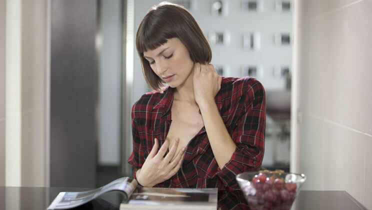 [SexArt] - Solo Sex with a Gorgeous Brunette - Flora