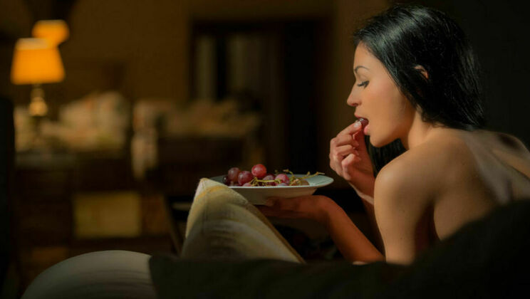 [SexArt] - Small Tits & Shaved Pussy - Lesbian Licking & Fingering - Vanda Lust - Rosaline Rosa