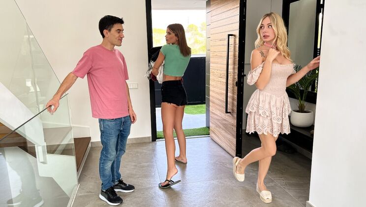 [SneakySex] - Stepsister's Big Ass Gets Fucked - Jordi El Niño Polla - Angie Lynx