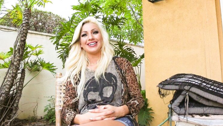 [AllGirlMassage] - BTS: Natural Tits & Big Boobs Massage with Mercedes & Cameron - Mercedes Carrera - Cameron Dee