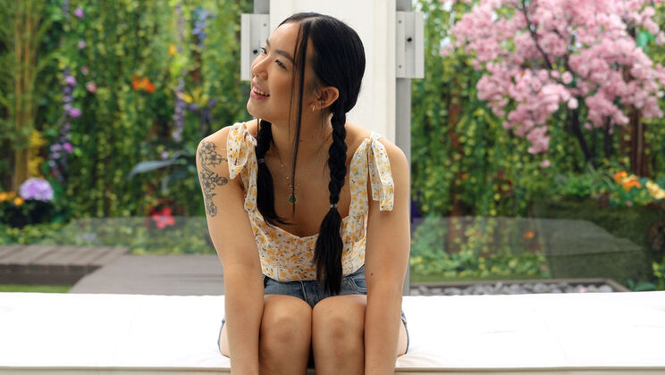 [NetVideoGirls] - Mina Fingers Herself - Mina