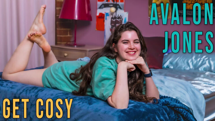 [GirlsOutWest] - Cozy Solo Session with Avalon Jones - Avalon Jones