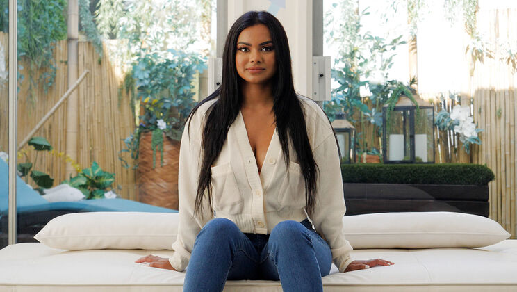 [NetGirl] - Sophia and Numi's Hot Sex Audition - Sophia - Numi