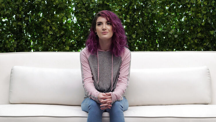 [NetGirl] - Scarlett's Standing Ovation - Scarlett