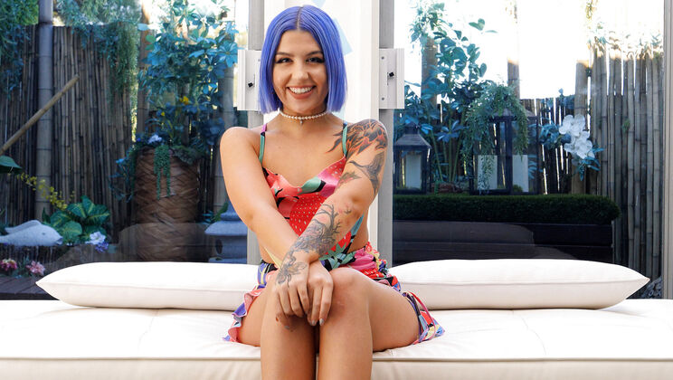 [NetVideoGirls] - Luna Sucks Balls in Audition - Luna