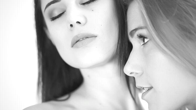 [SuperPrivateX] - Deepthroat, Reverse Cowgirl, and Ball Sucking Fun - Alexis Crystal - Marcello Bravo - LittleCaprice