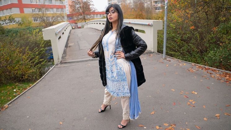 [PublicAgent] -  Denis Marti and Aaliyah Yasin's Big Tits Blowjob  - denis marti - Aaliyah Yasin