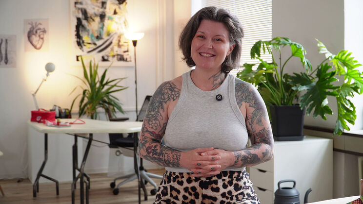 [Ersties] - Lola L's Extreme Bondage Shoot - Dolly Joins The Fun - Lola L (Ersties) - Dolly (Ersties)