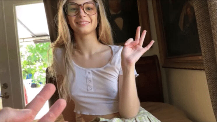 [FamilyTherapy] - POV Cumshot with 18 Year Old - Molly Little