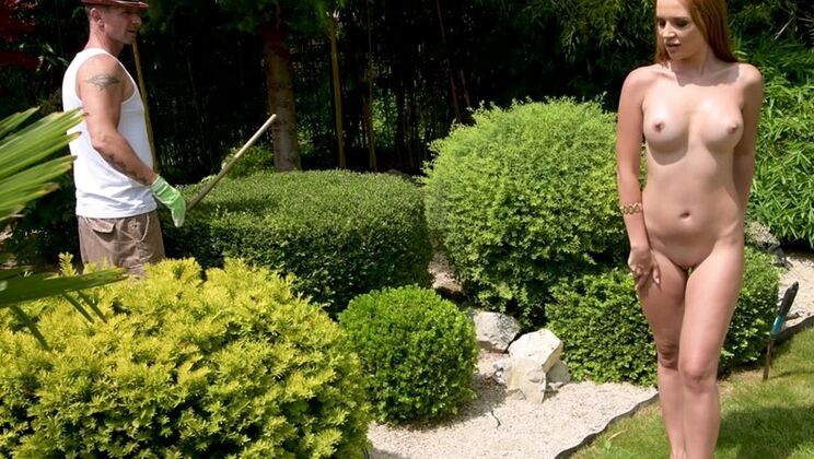 [PornWorld] - Kaisa Nord with enhanced body fucks gardener barefoot - David Perry - Kaisa Nord