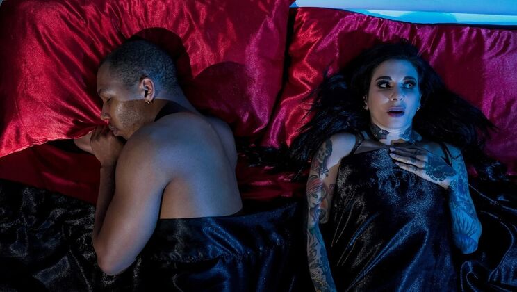 [DigitalPlayground] - Shaved wet pussy licked then fucked missionary style - Ricky Johnson - Joanna Angel