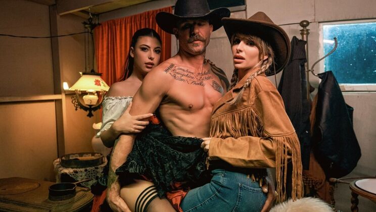 [DigitalPlayground] - Bathroom Sex: Ass Stacking & Cum on Ass Fetish - Kimmy Granger - Scott Nails - Gal Ritchie