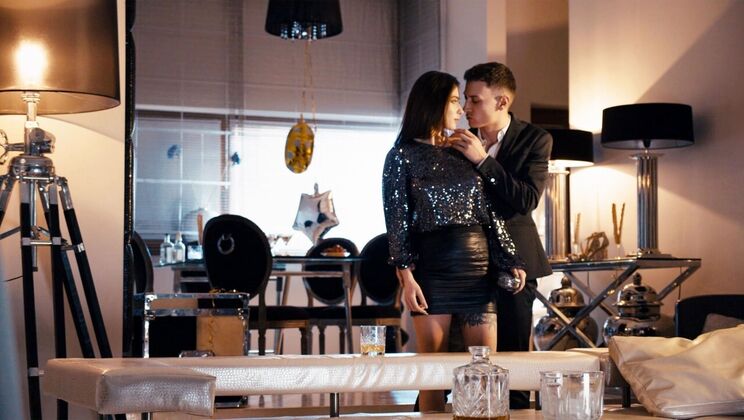 [Brazzers] - Innie Pussy Pounded by Charlie Dean's Big Cock - Charlie Dean - Liya Silver