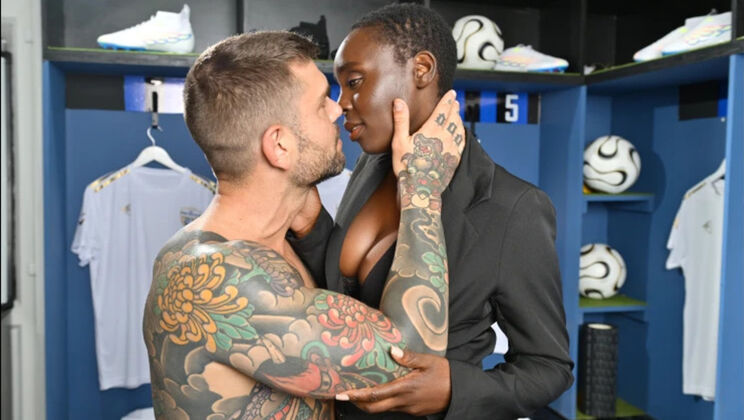 Private locker room action with hairy cunt